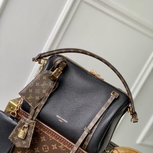 Louis Vuitton M13667 Top Handbags-25*15*18CM