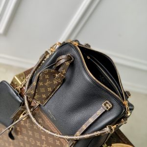 Louis Vuitton M13667 Top Handbags-25*15*18CM - Image 8