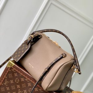 Louis Vuitton M13667 Top Handbags-25*15*18CM - Image 2