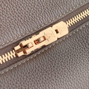 Louis Vuitton M13667 Top Handbags-25*15*18CM - Image 6