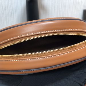 Celin Cabas Triomphe Handbags-16*13*4CM - Image 2