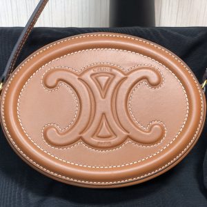 Celin Cabas Triomphe Handbags-16*13*4CM - Image 4