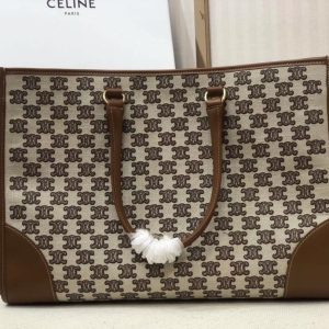 Celin Cabas Triomphe Tote-43*31* 15CM - Image 2