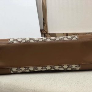 Celin Cabas Triomphe Tote-43*31* 15CM - Image 6