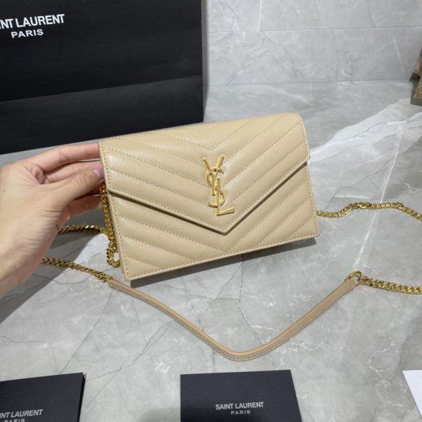 yslbag-2238764_8_.jpg